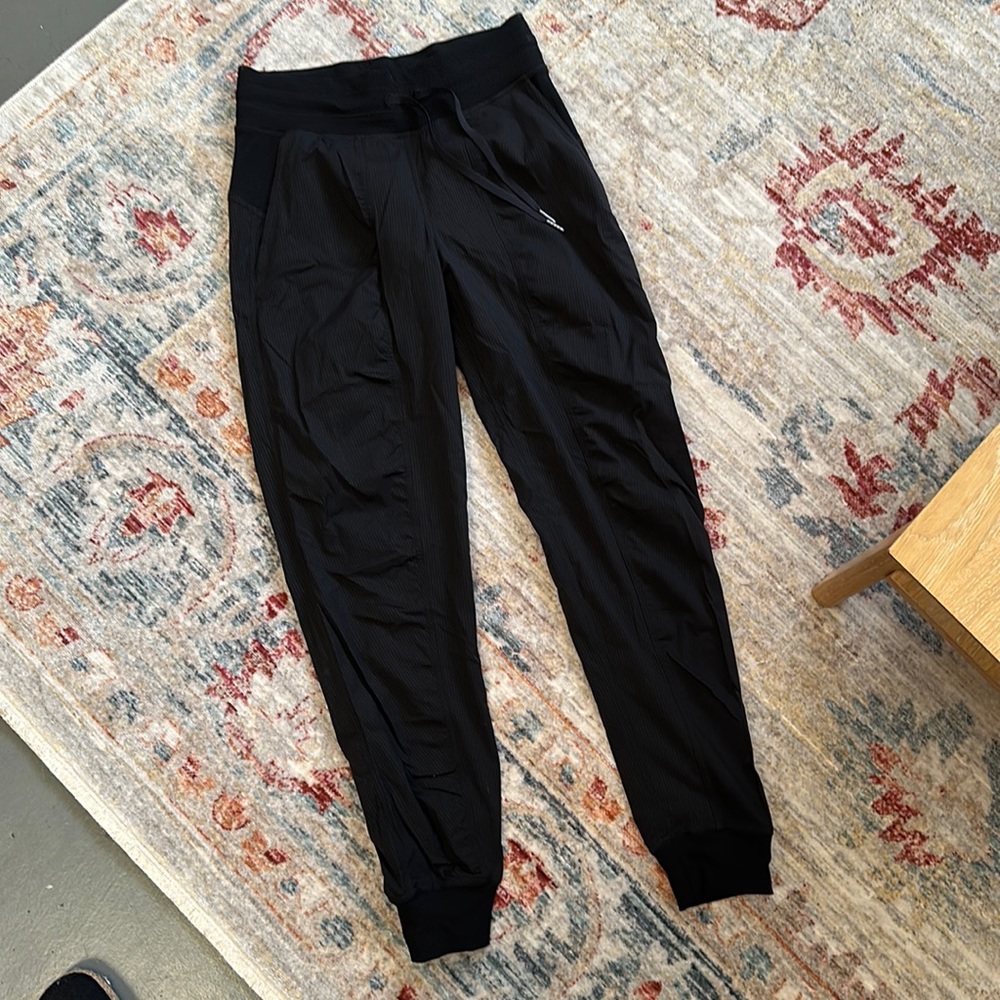 Lululemon dance studio joggers